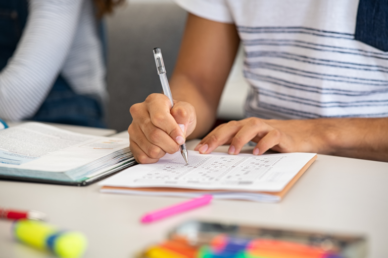 Qual o real objetivo da avaliação escolar e como aplicá-la de maneira eficiente