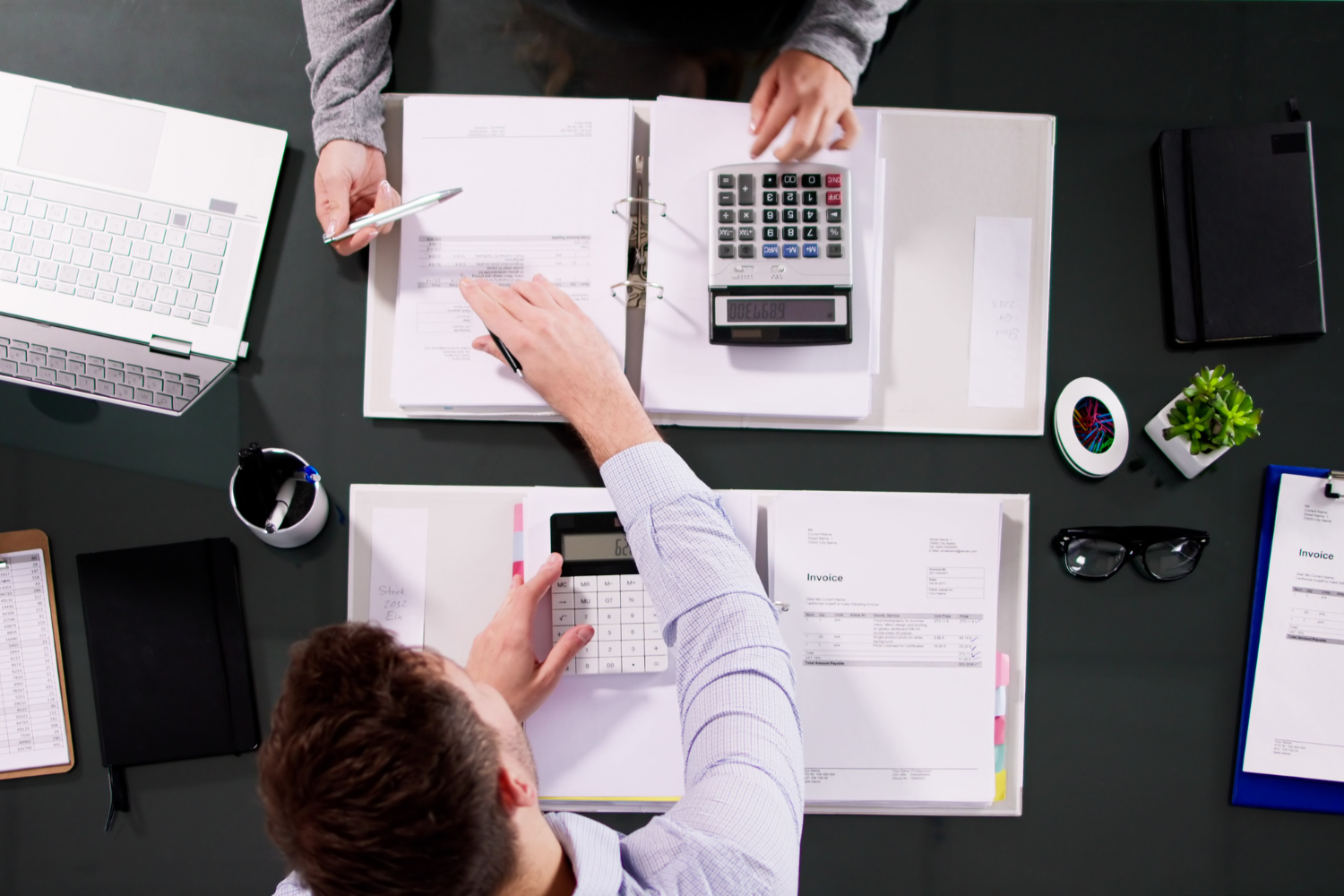 Dicas de organização financeira para gestores escolares